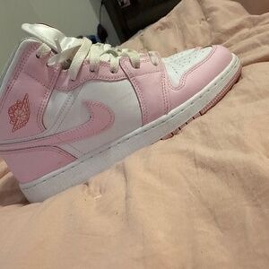 Nike Air Jordan 1 Mid